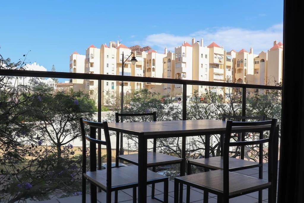 Oasis In Estepona With Parking 5Min From The Beach ภายนอก รูปภาพ