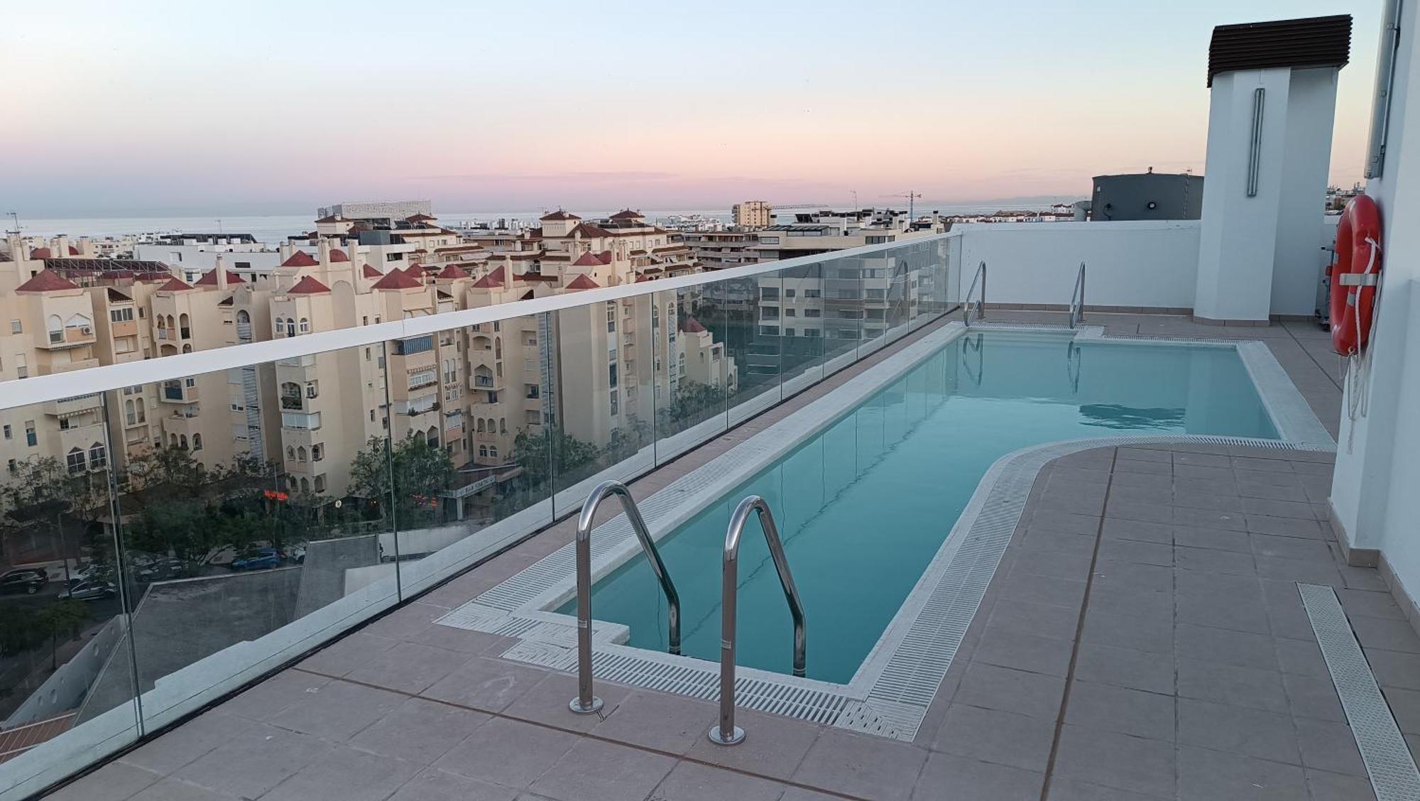 Oasis In Estepona With Parking 5Min From The Beach ภายนอก รูปภาพ